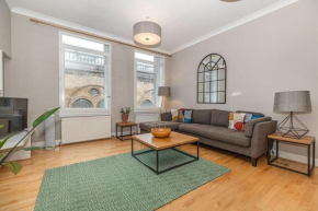 Bright and Central Duplex in Glasgow City Centre
